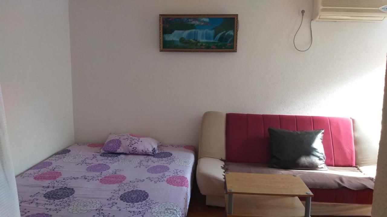 Апартаменты Apartment Sara Херцег-Нови